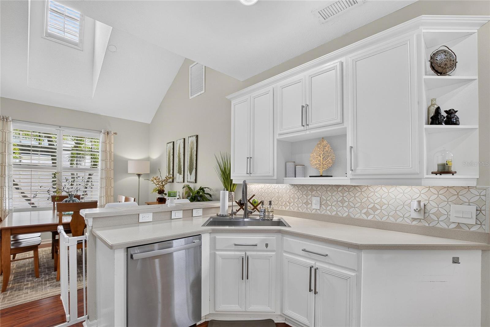 10807 SIERRA VISTA PL