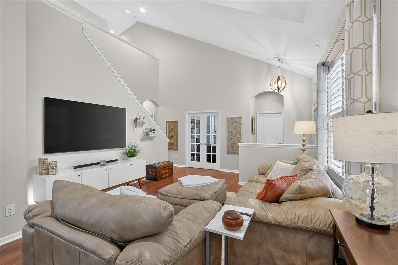 10807 SIERRA VISTA PL