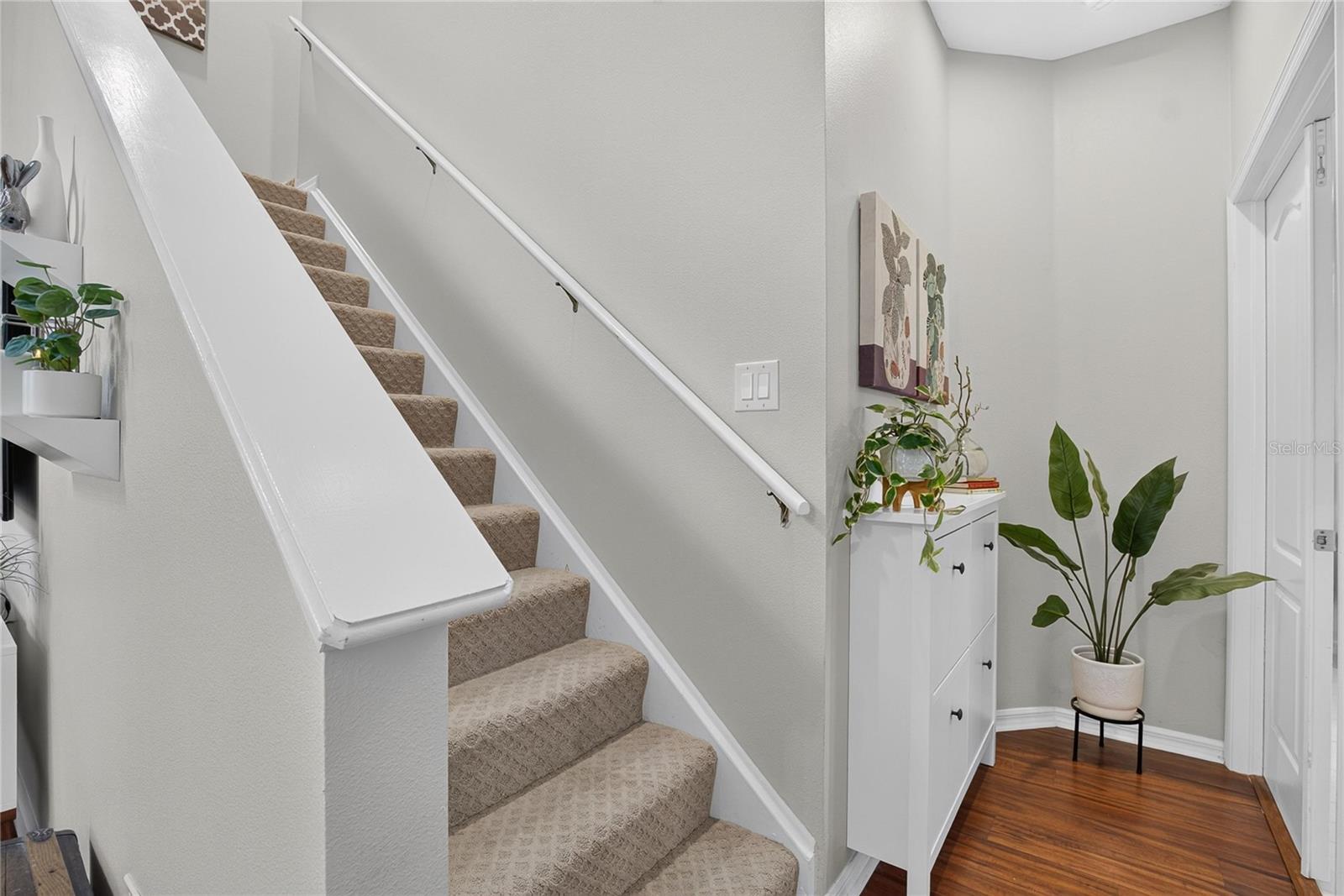 10807 SIERRA VISTA PL