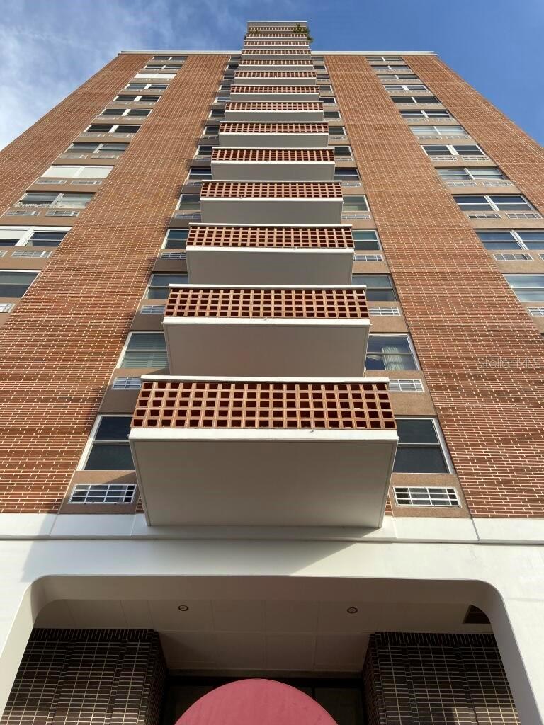 4015 BAYSHORE #17A