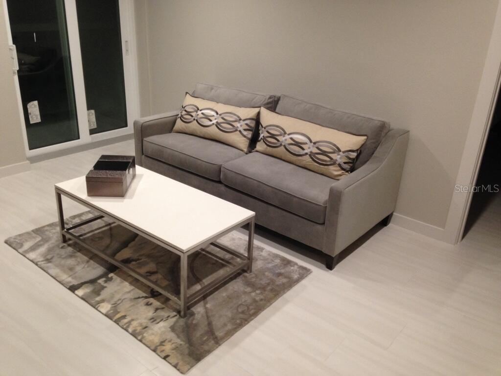 4015 BAYSHORE #17A
