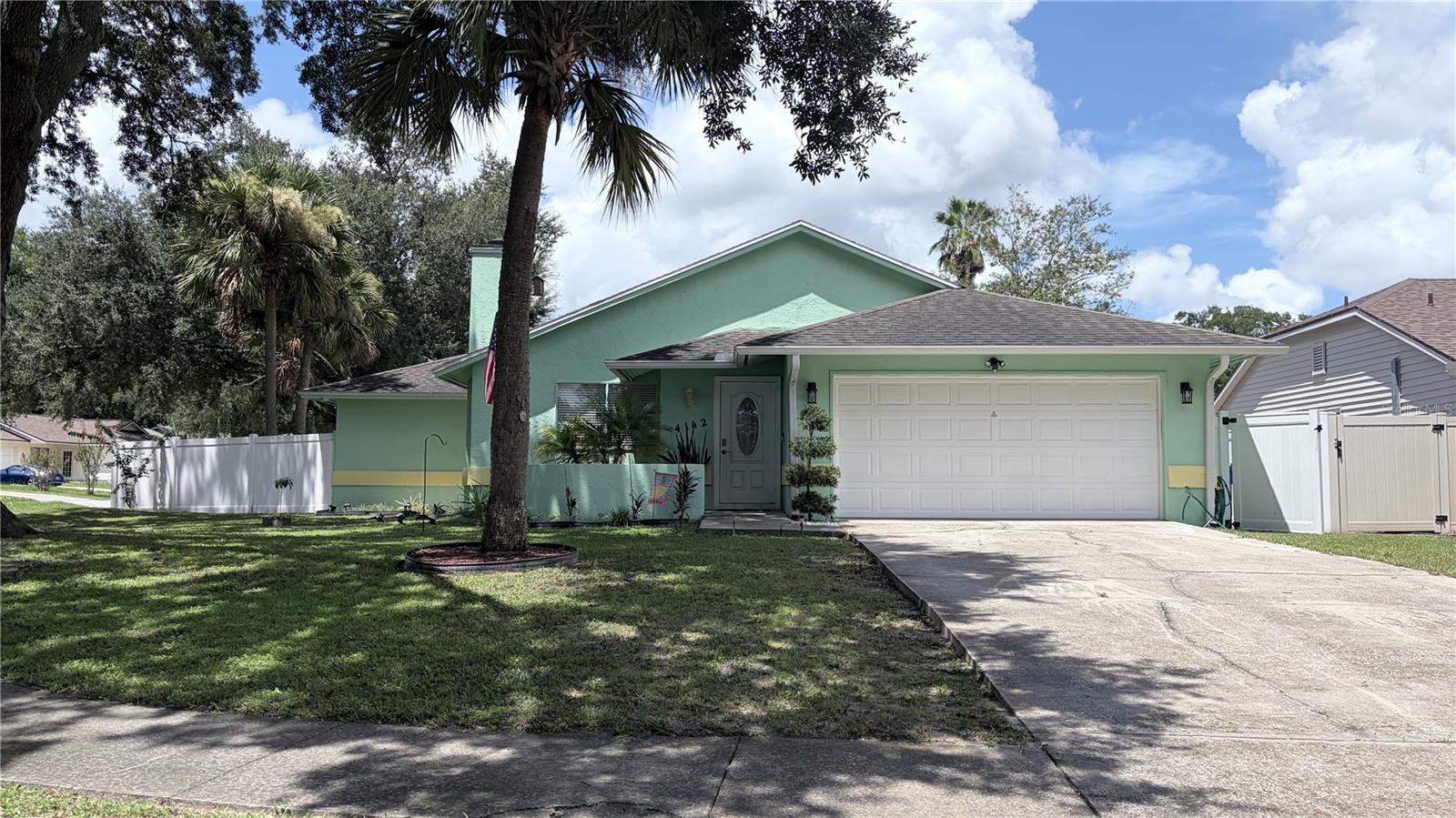 4142 Yellowwood Dr, Valrico