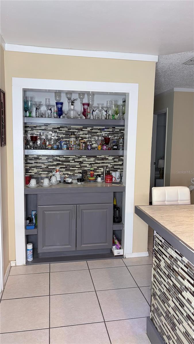 4142 YELLOWWOOD DR