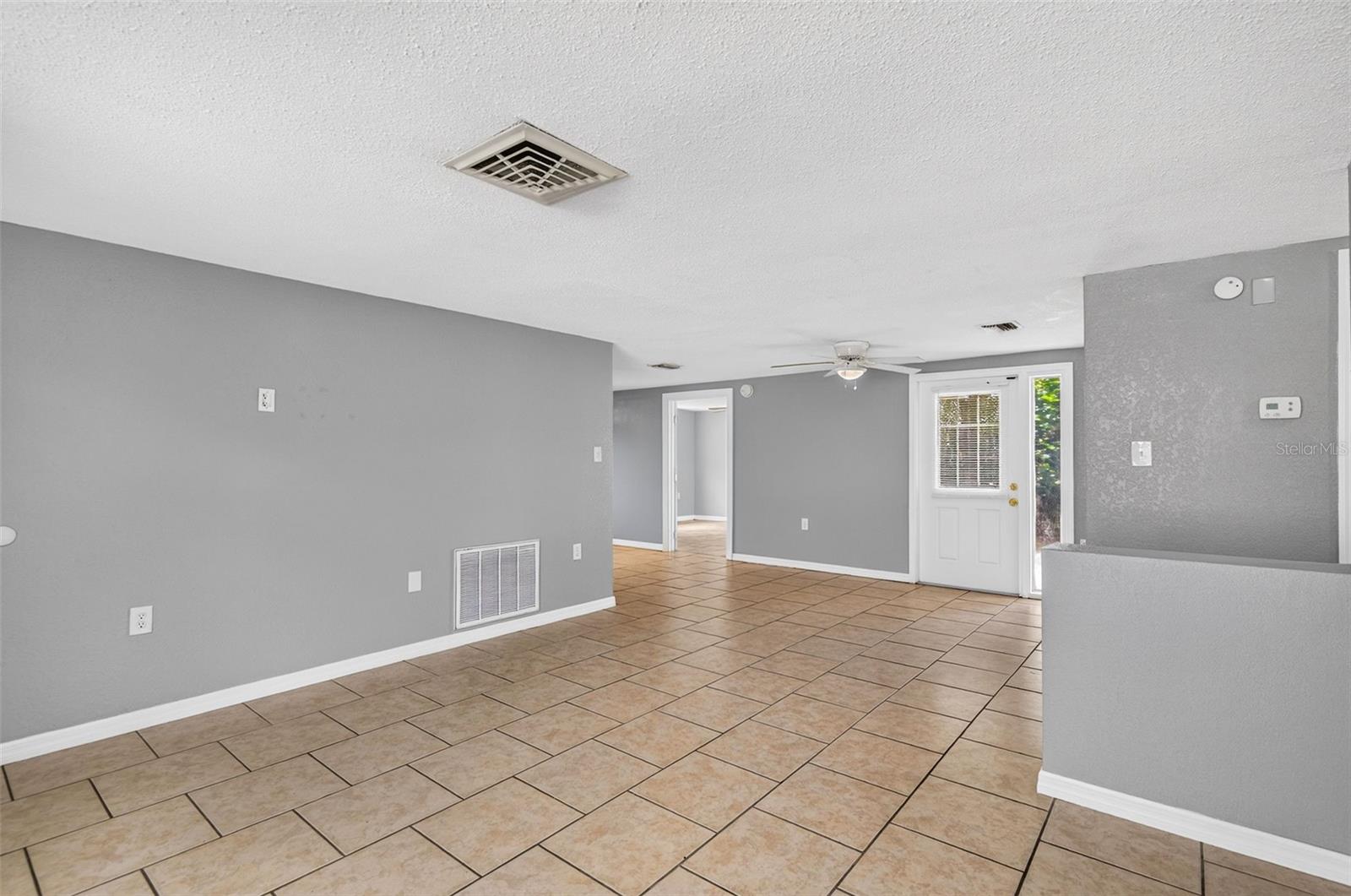9831 RAINBOW LN