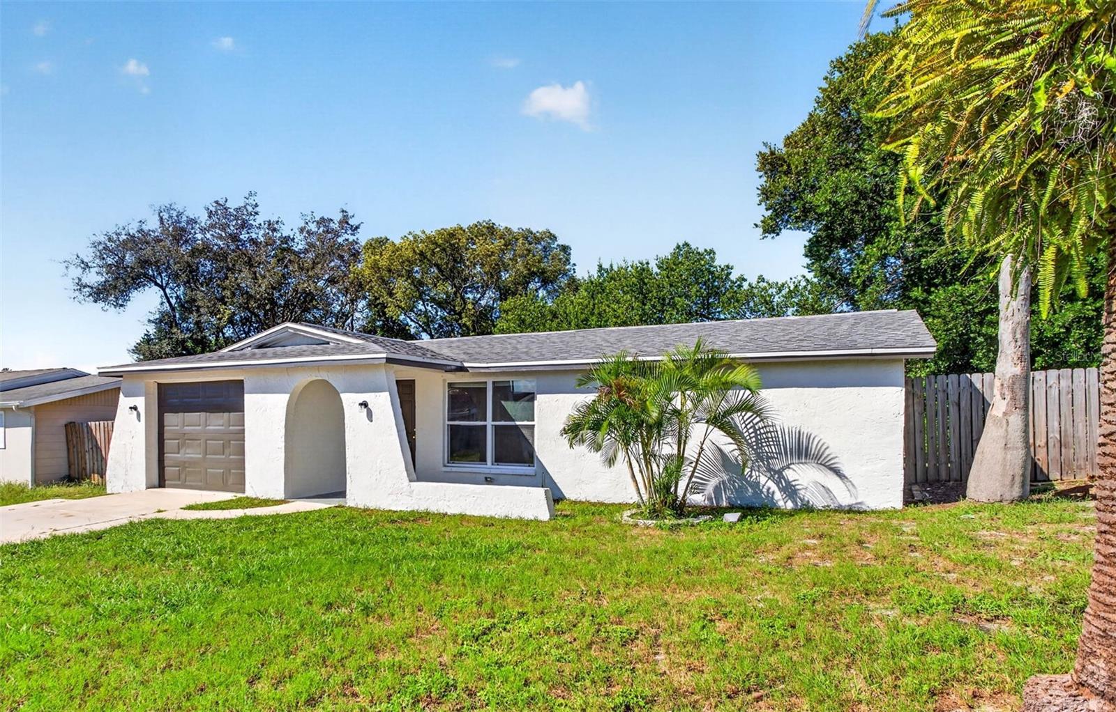 9831 RAINBOW LN