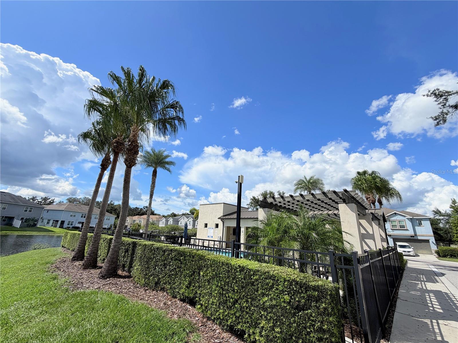 6824 CITRUS CREEK LN