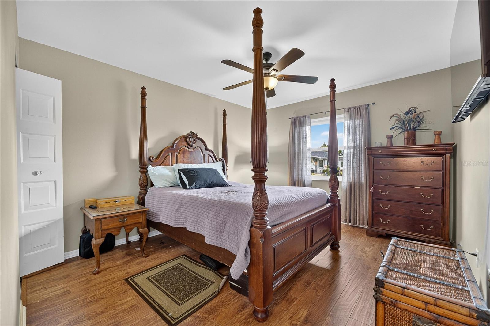 112 GLOUCESTER BLVD #345