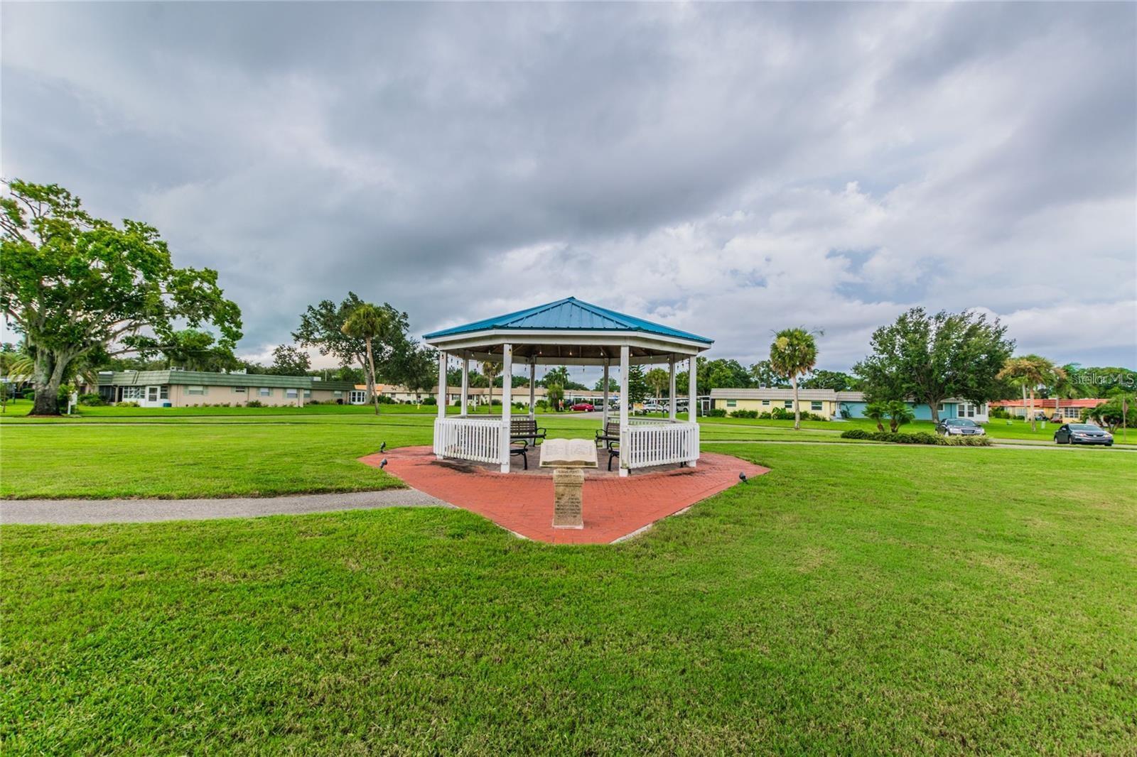 112 GLOUCESTER BLVD #345