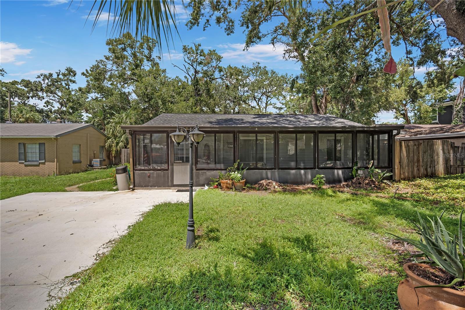 4715 W Knights Ave, Tampa