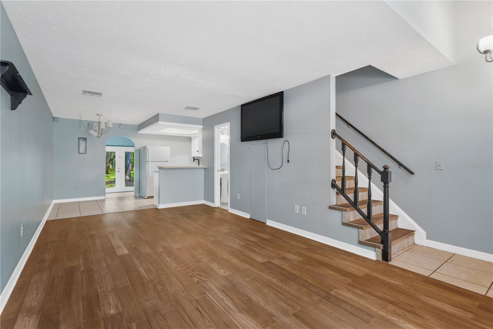 609 SAINT HENRY DR
