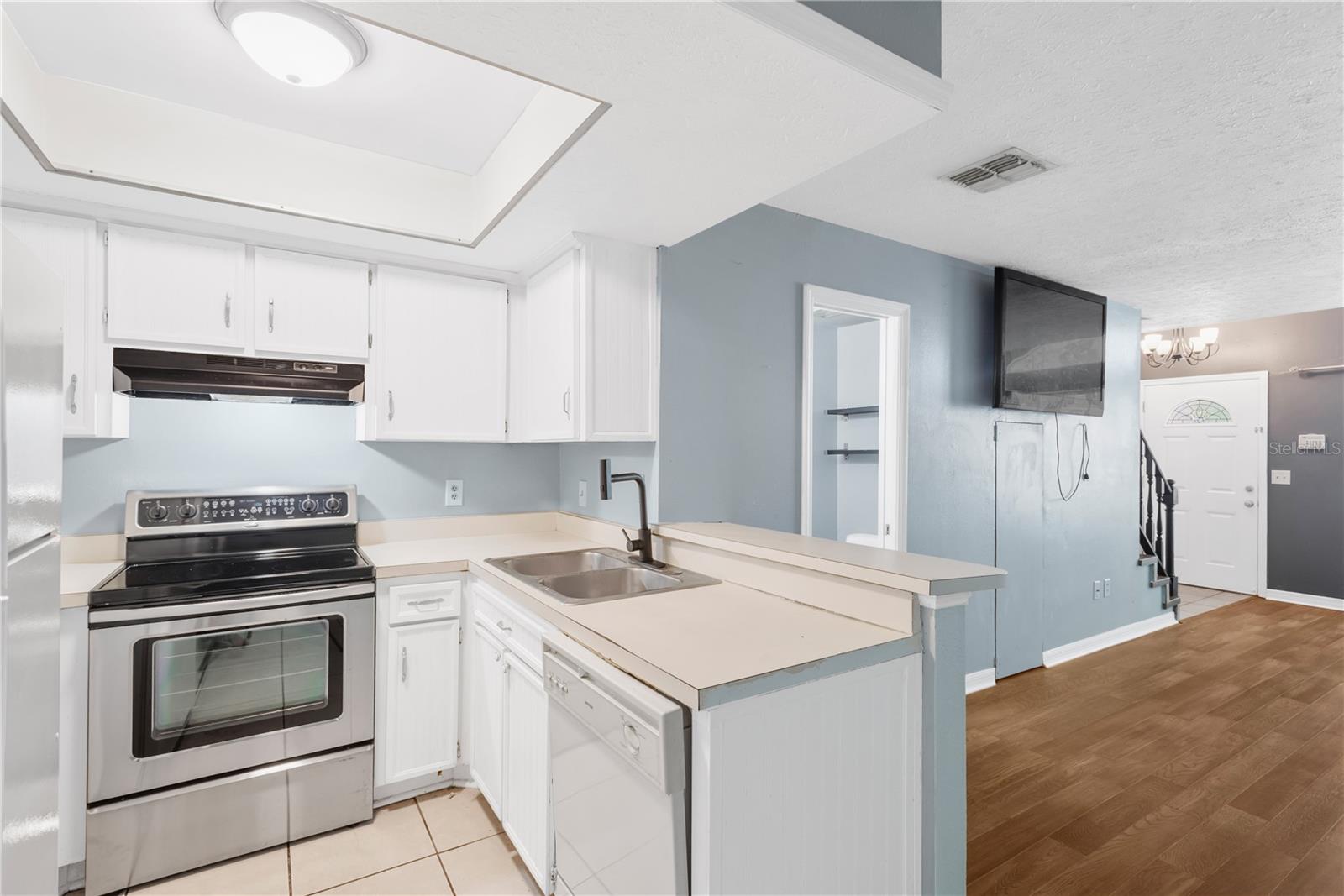 609 SAINT HENRY DR