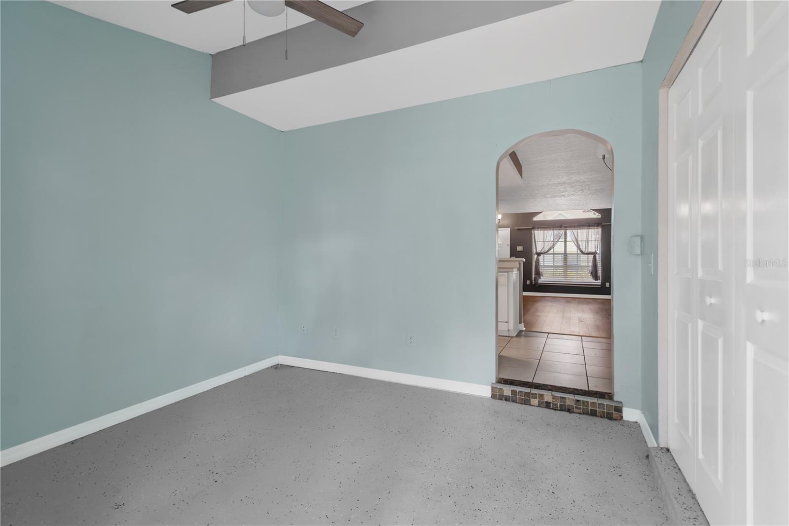 609 SAINT HENRY DR