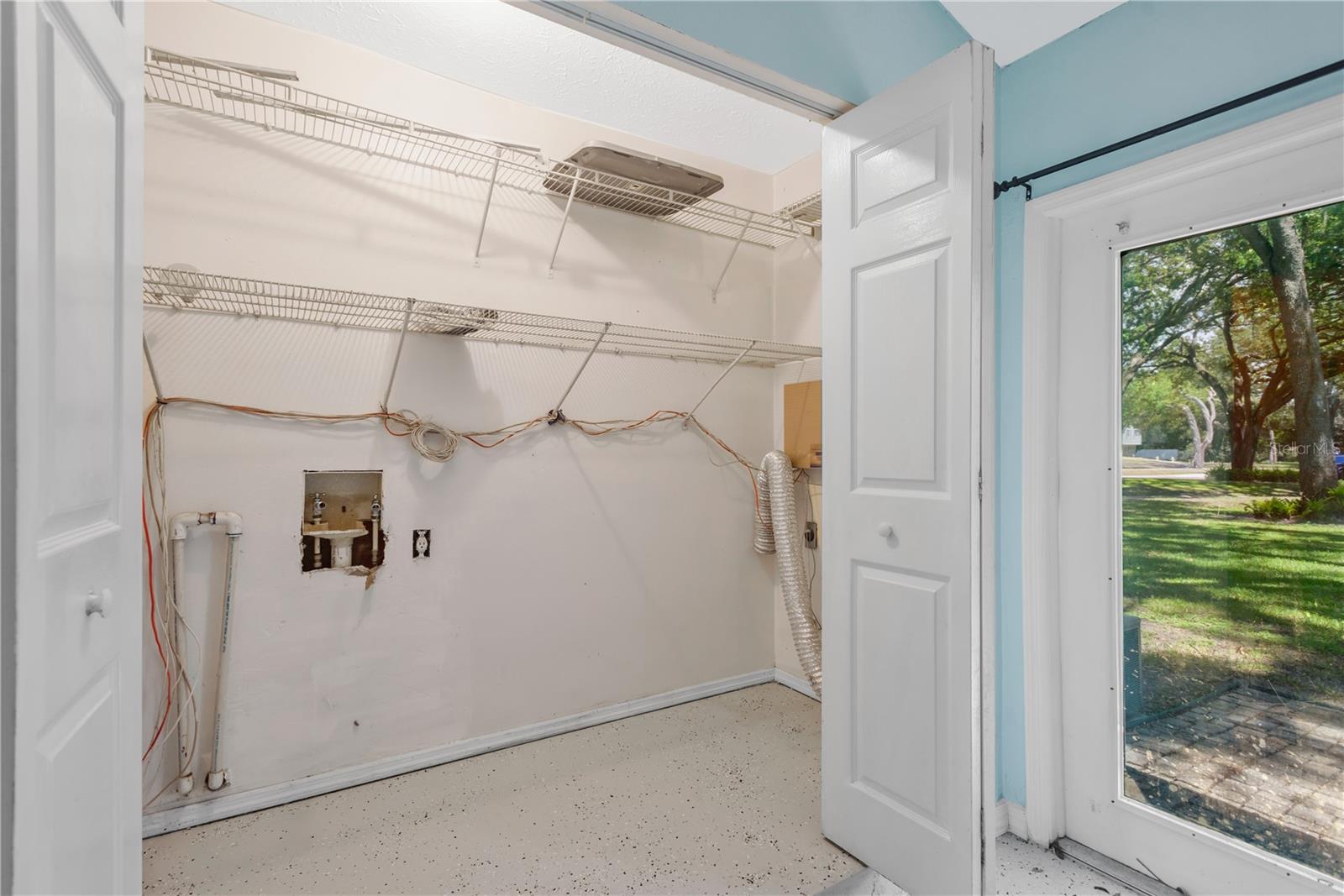 609 SAINT HENRY DR