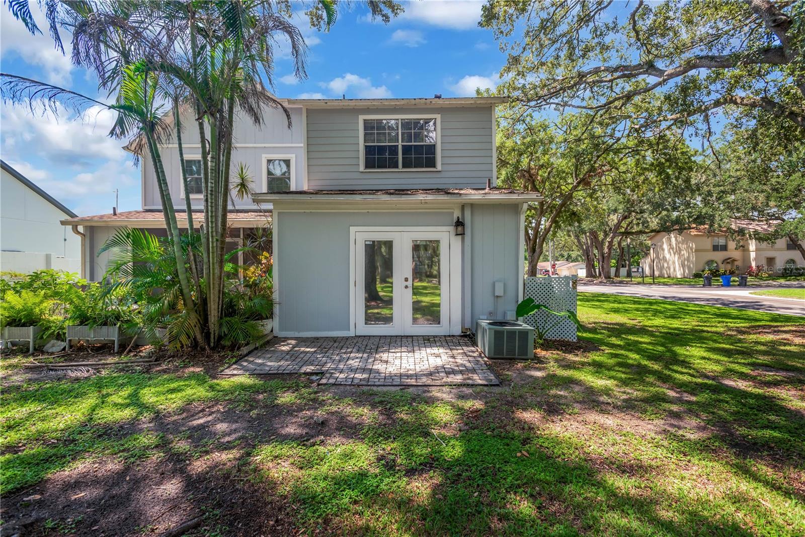 609 SAINT HENRY DR