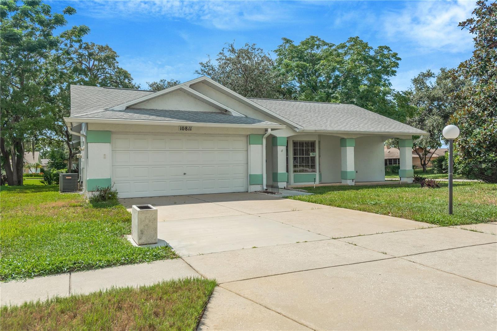 10811 PEPPERTREE LN