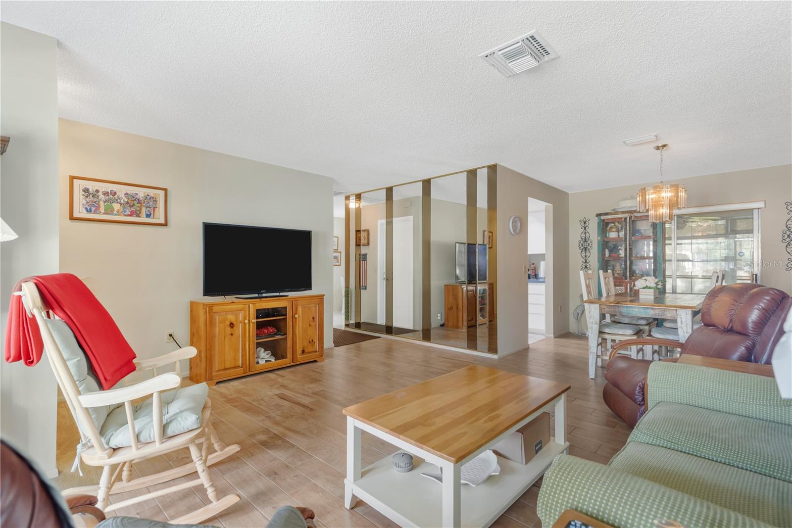 10811 PEPPERTREE LN