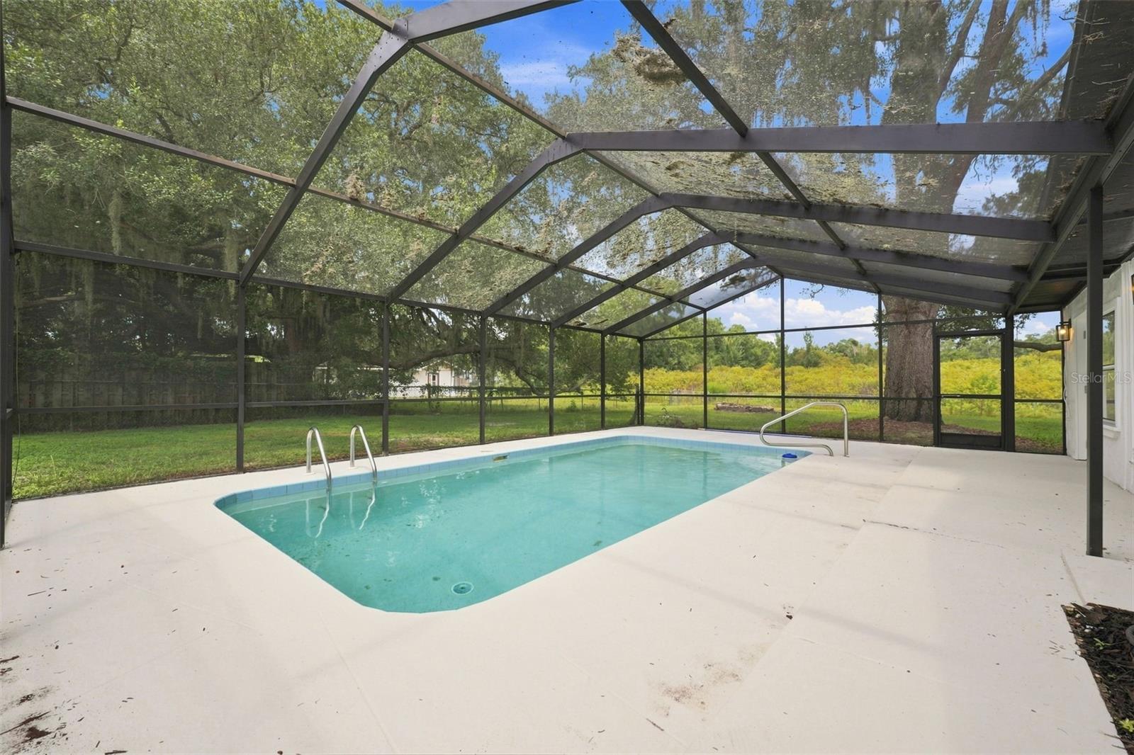 11666 SEMINOLE DR