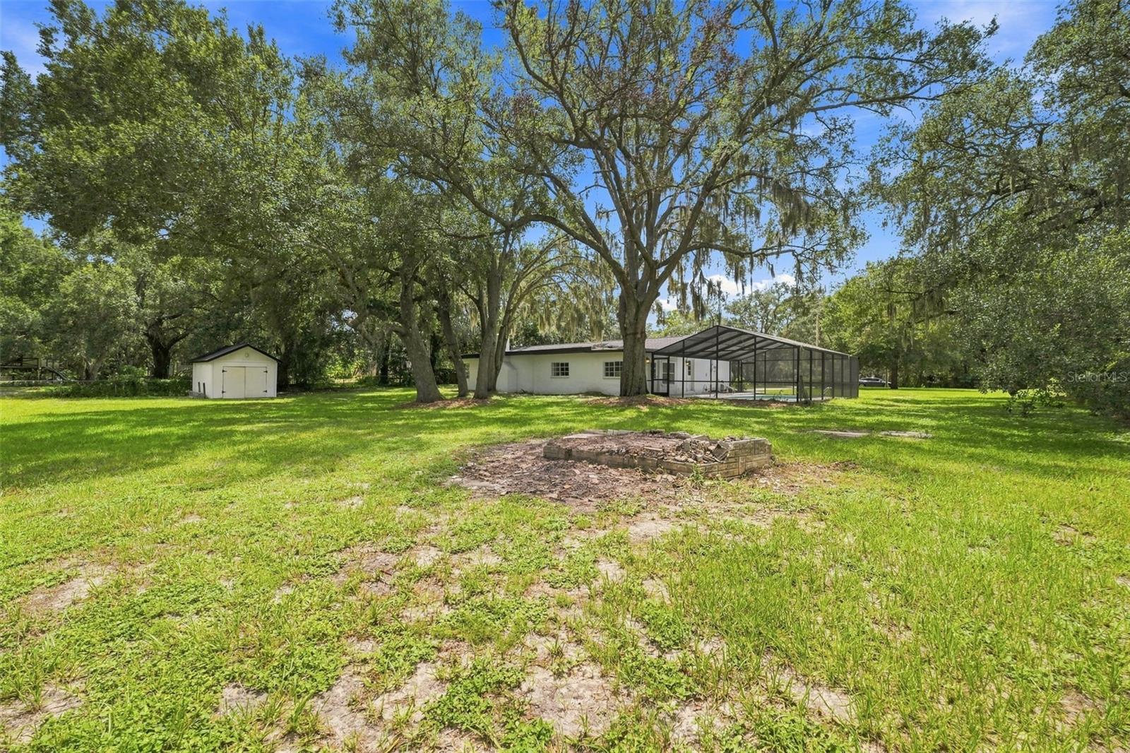 11666 SEMINOLE DR