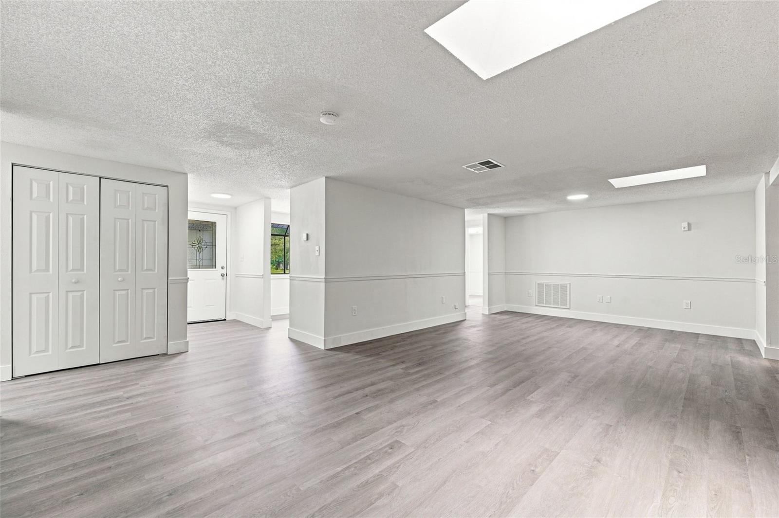 11666 SEMINOLE DR
