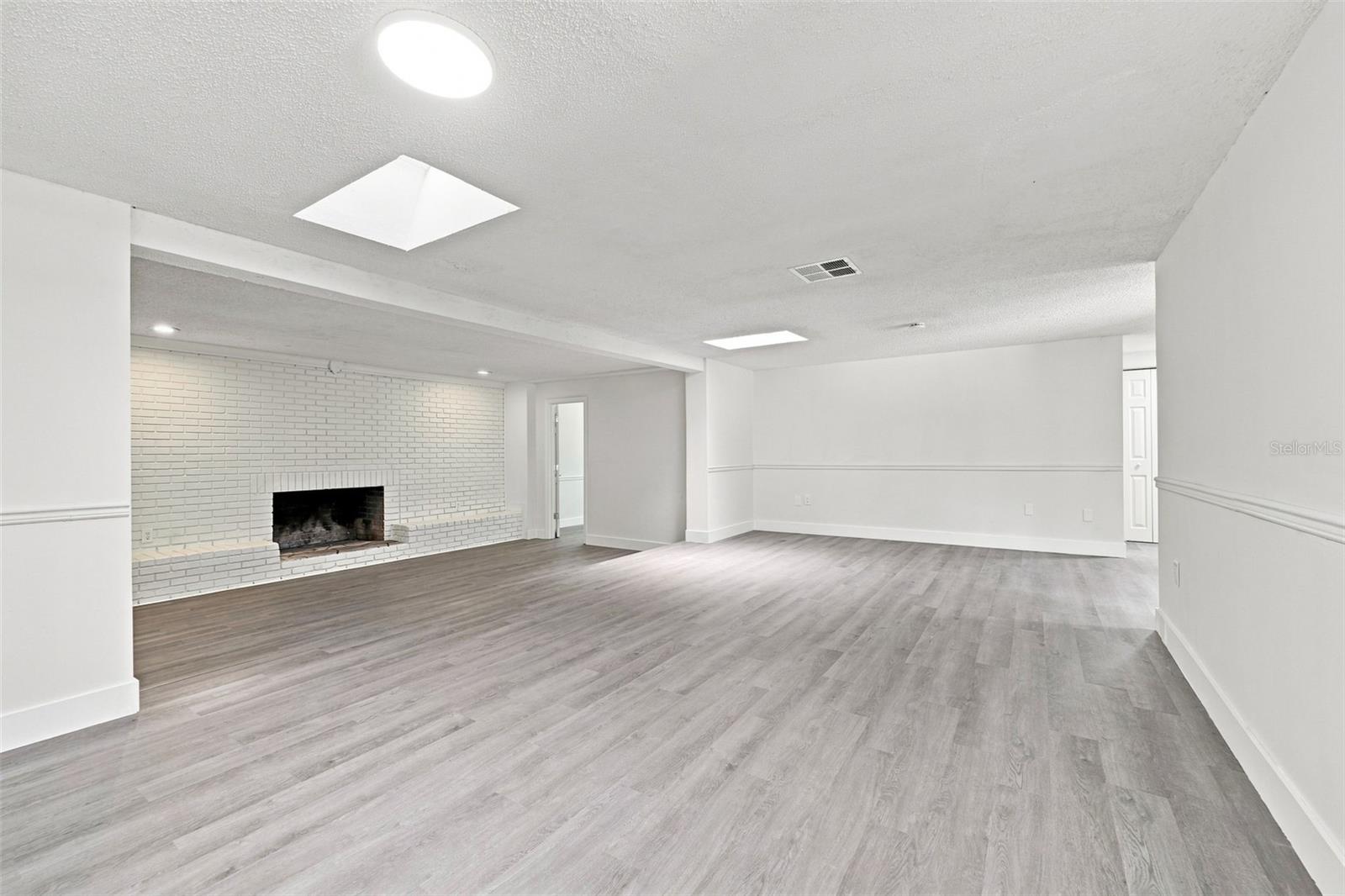 11666 SEMINOLE DR