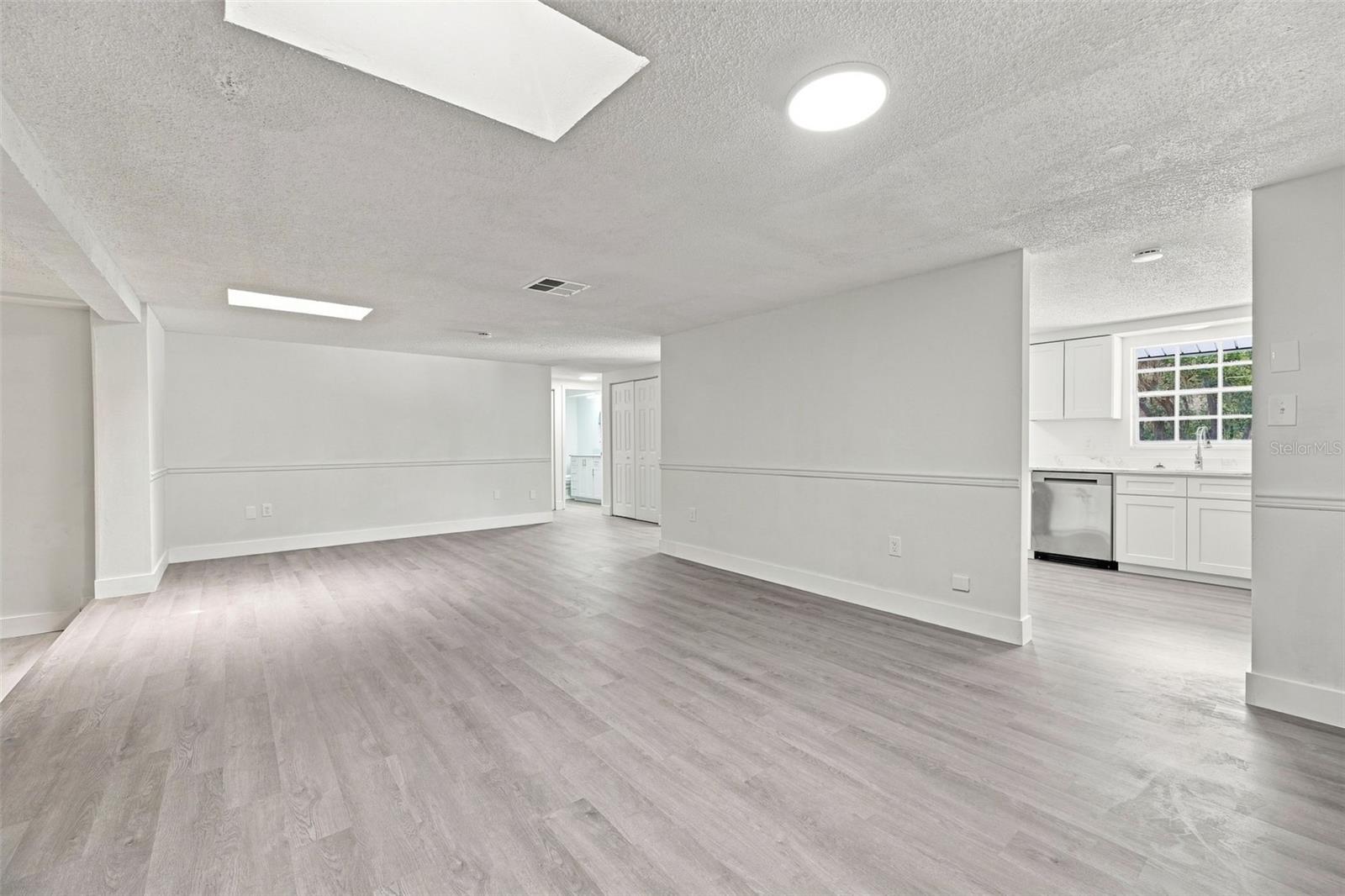 11666 SEMINOLE DR