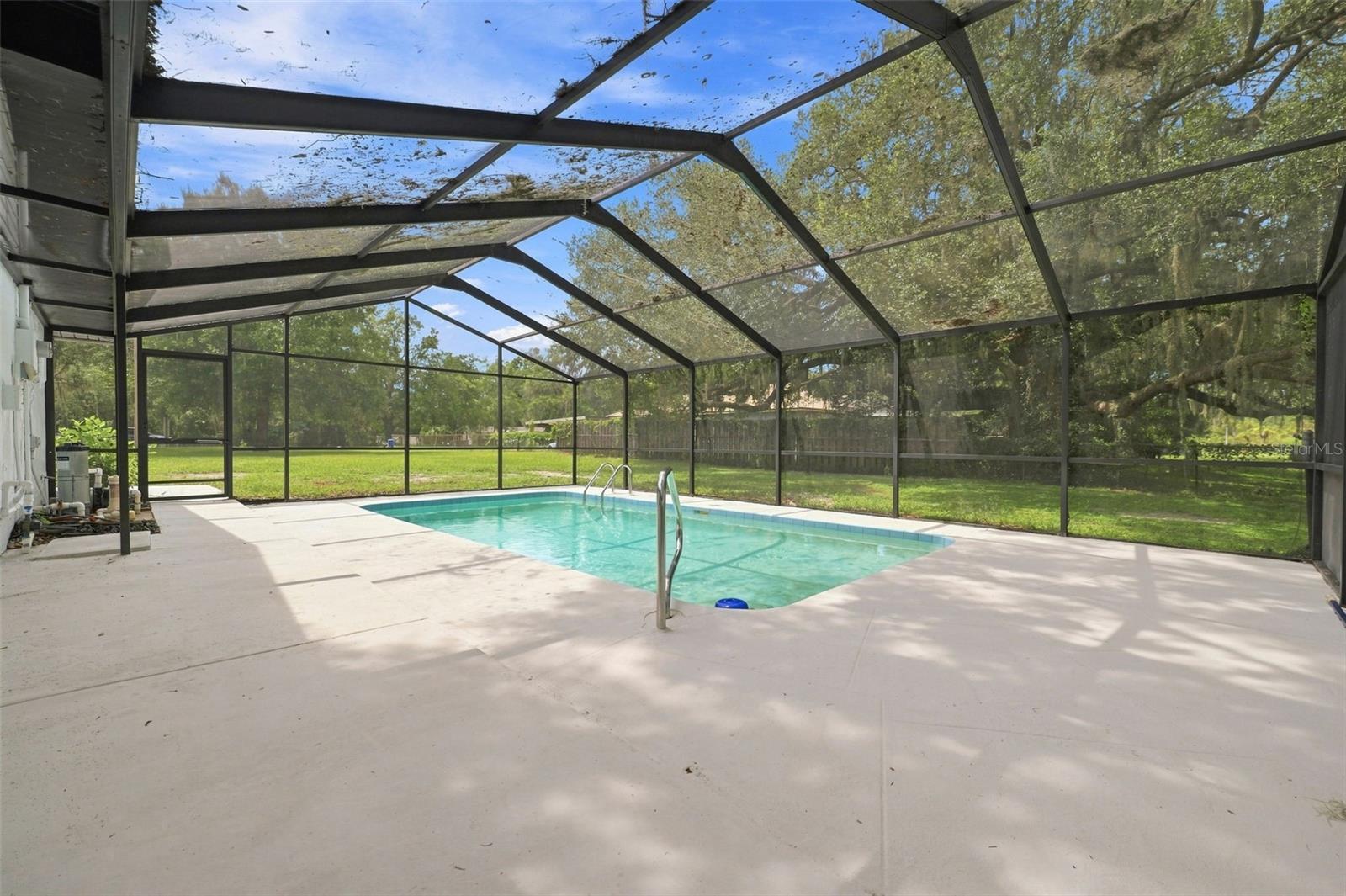 11666 SEMINOLE DR