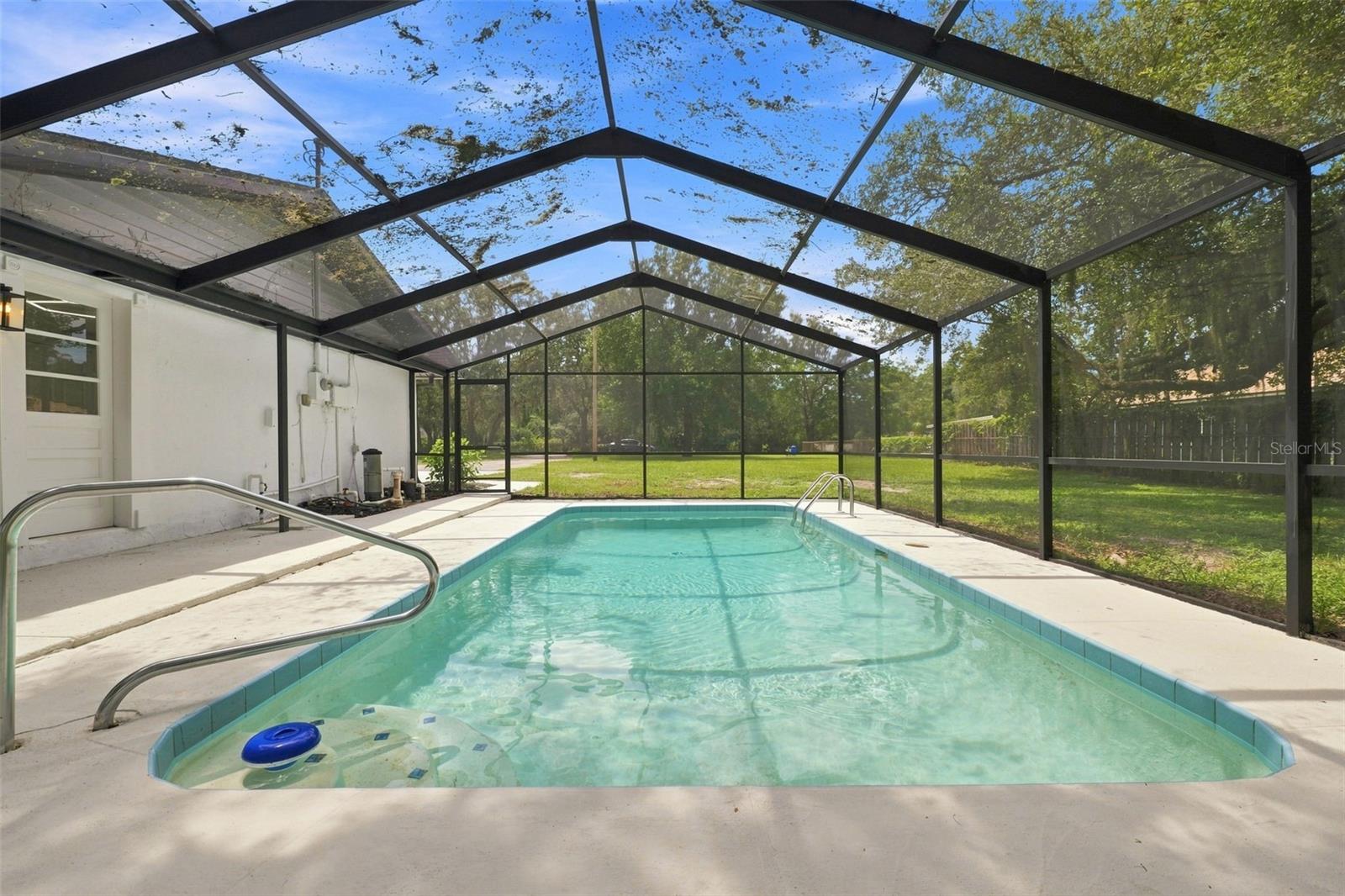 11666 SEMINOLE DR