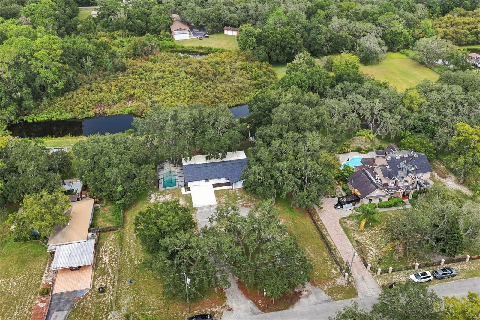 11666 SEMINOLE DR