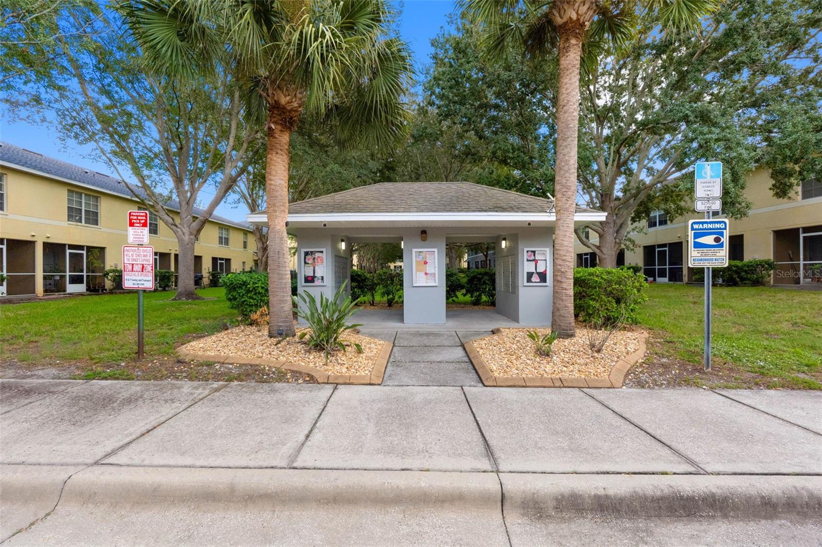 10931 KEYS GATE DR