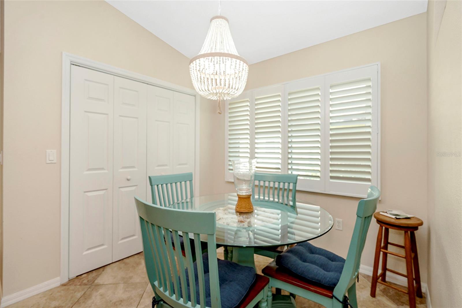 3248 NOEMI DR