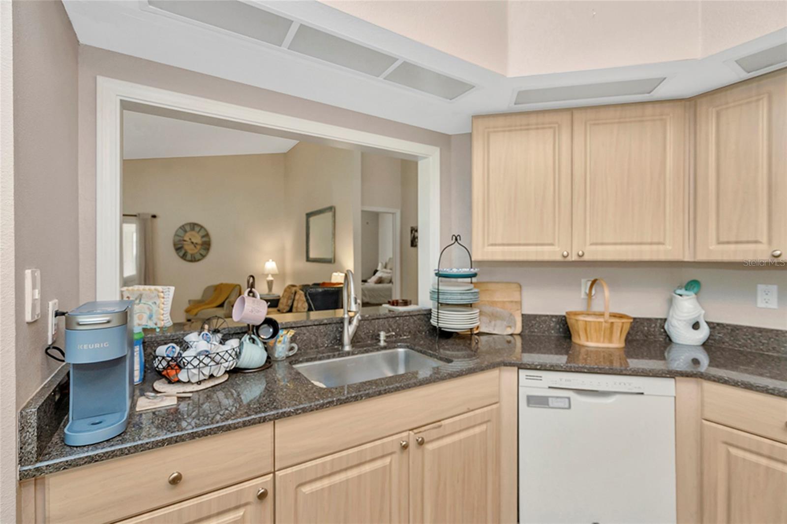 3248 NOEMI DR