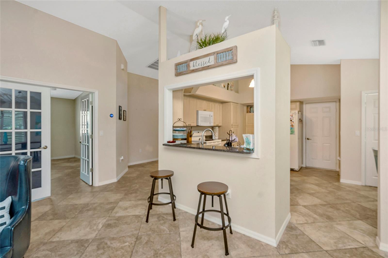 3248 NOEMI DR