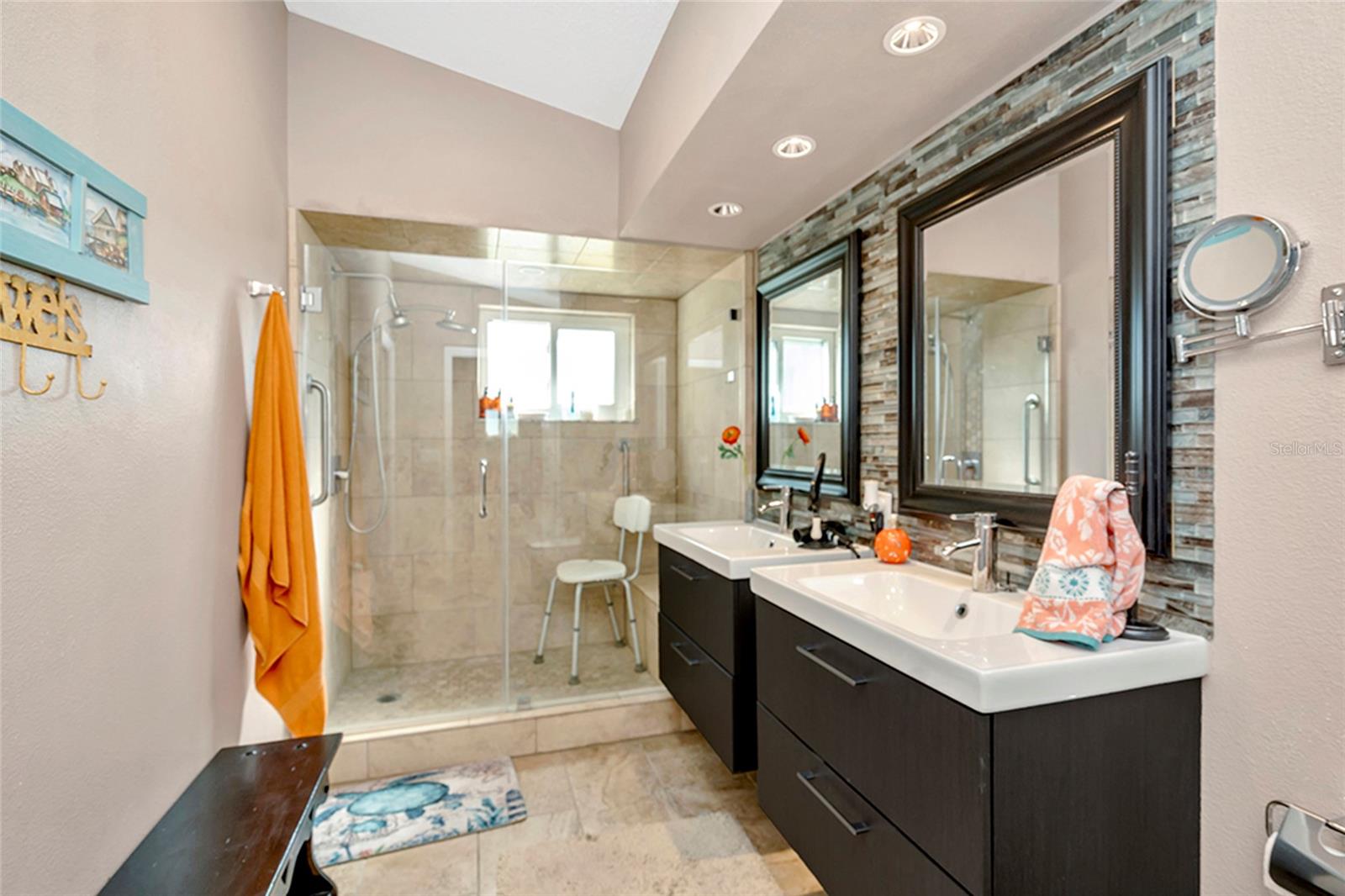 3248 NOEMI DR