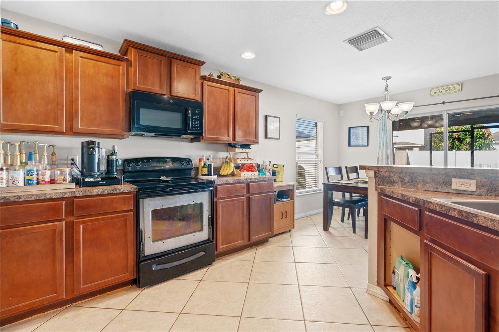 7719 MAROON PEAK DR
