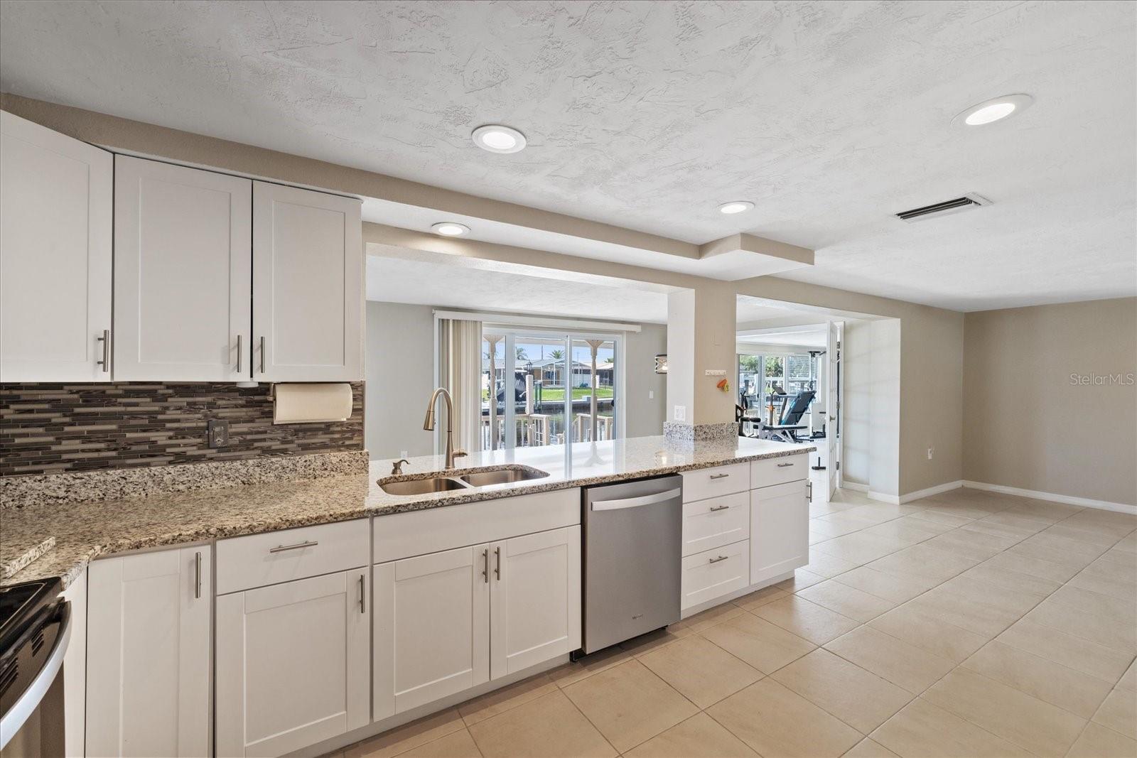 4933 SHELL STREAM BLVD