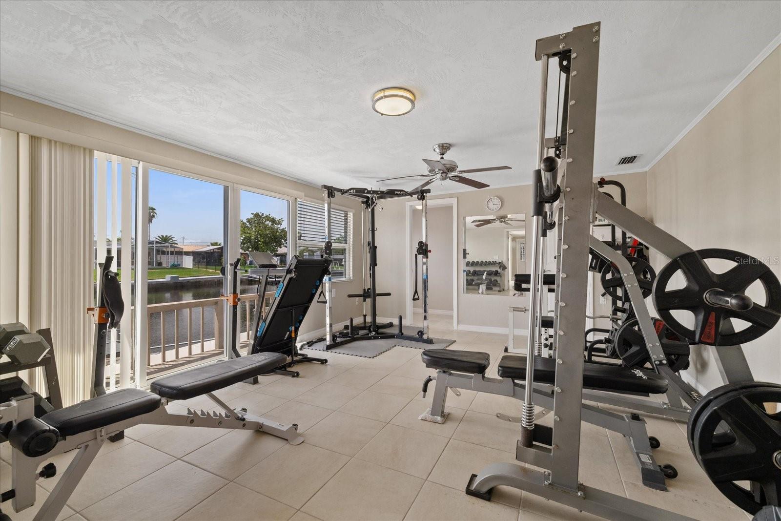 4933 SHELL STREAM BLVD