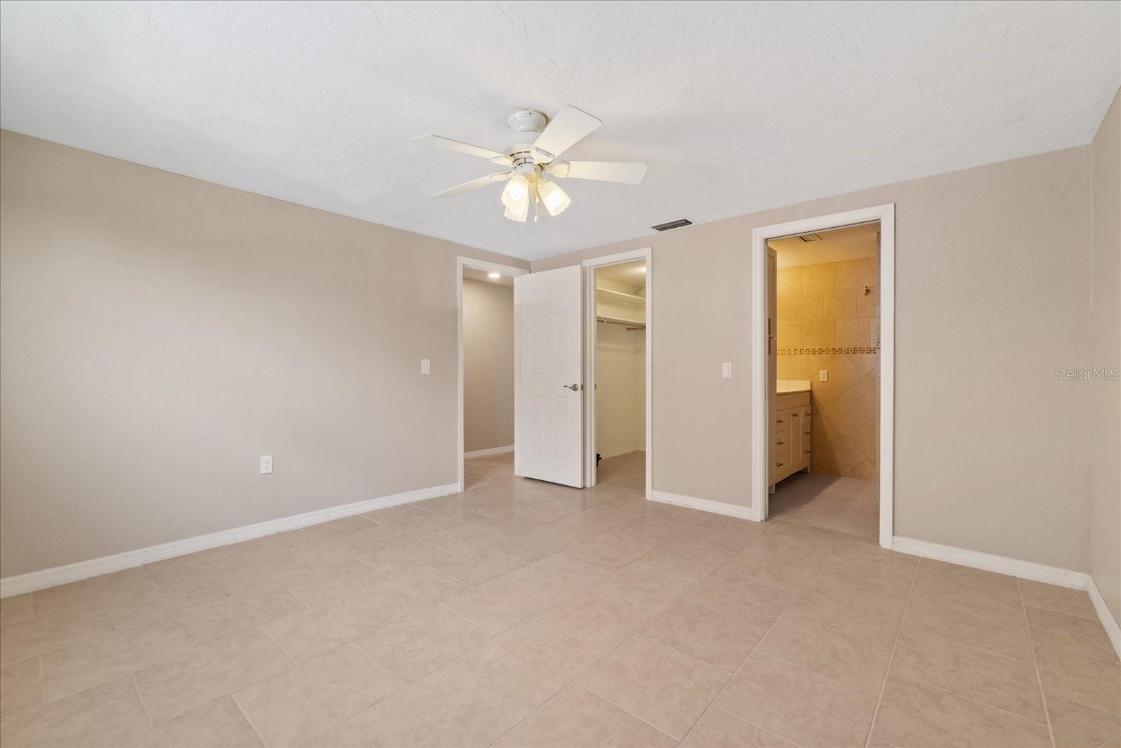 4933 SHELL STREAM BLVD