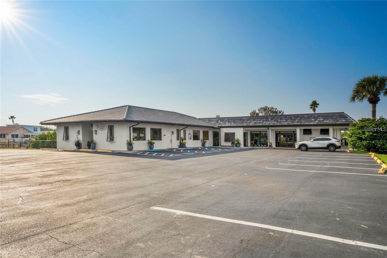 4933 SHELL STREAM BLVD