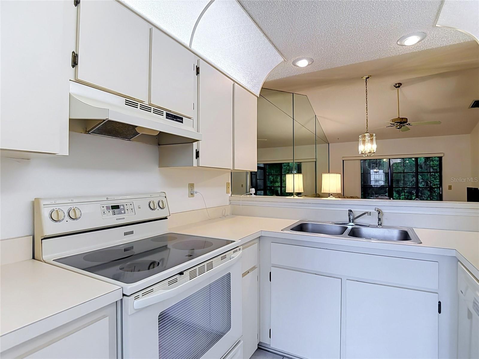 13227 MOLITOR CT