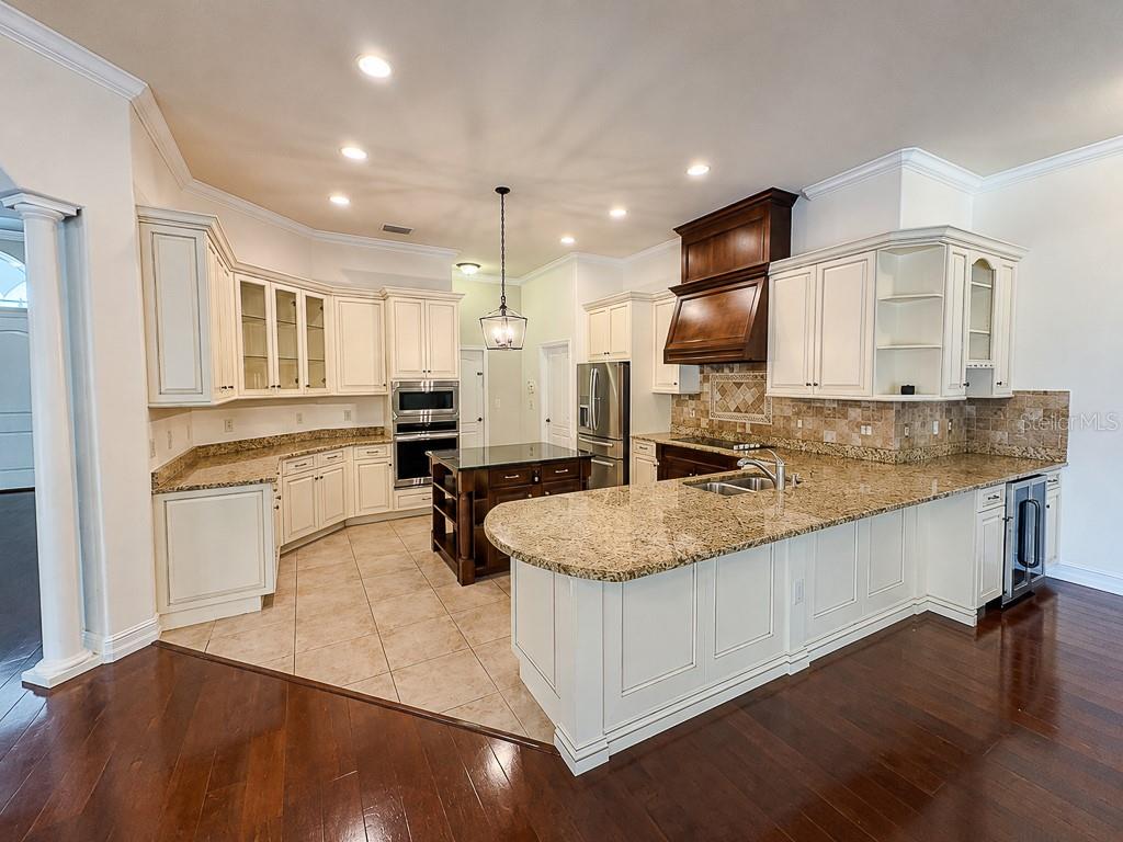 1637 ABYSS DR