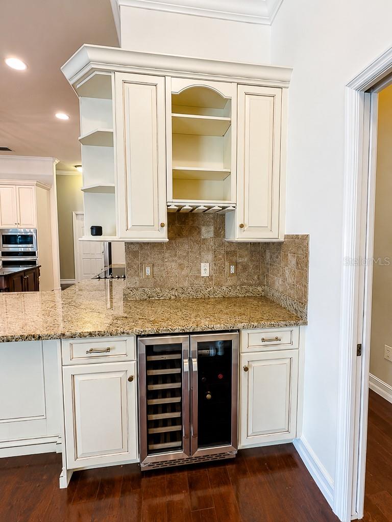 1637 ABYSS DR