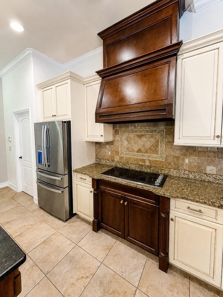 1637 ABYSS DR