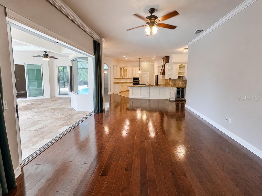1637 ABYSS DR
