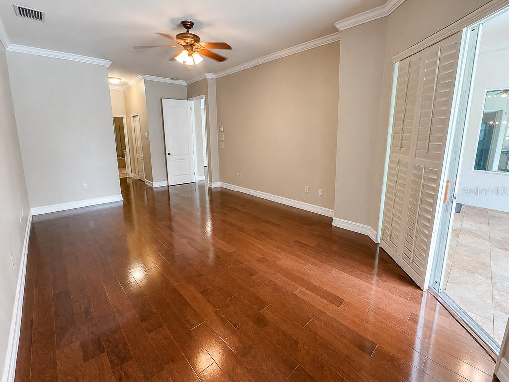 1637 ABYSS DR