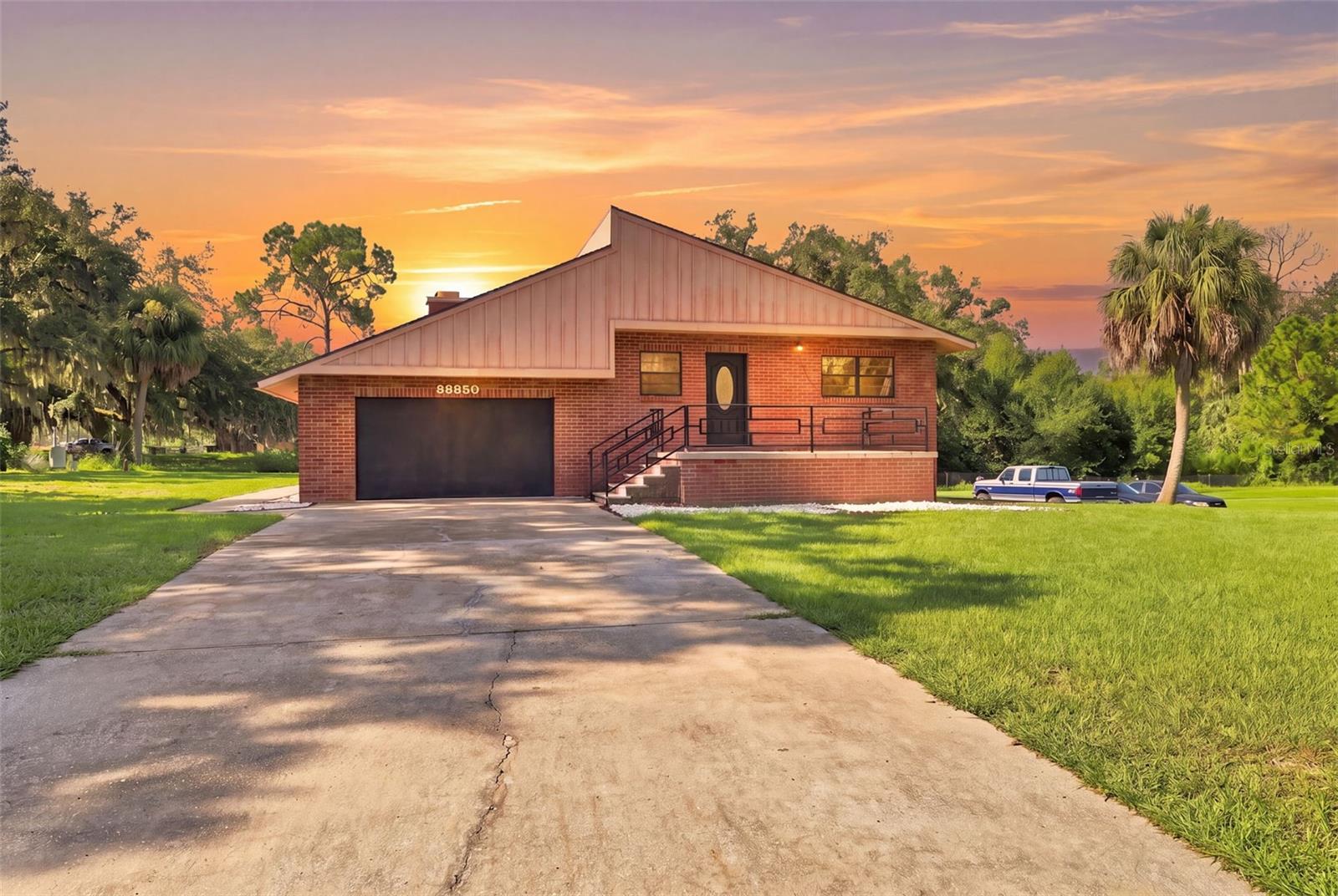 28850 Lindenhurst Dr, Wesley Chapel