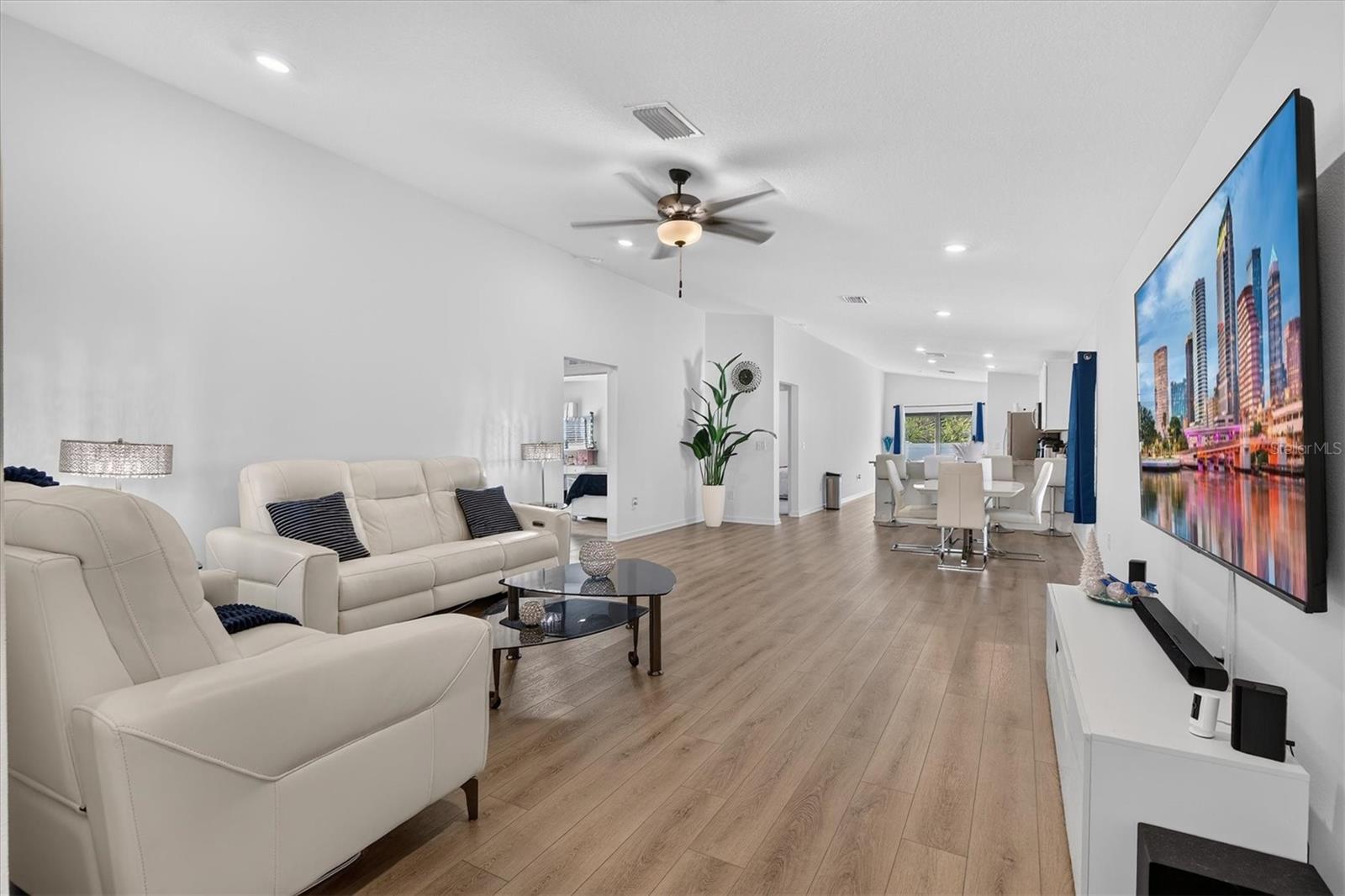5761 HELMSMAN CT