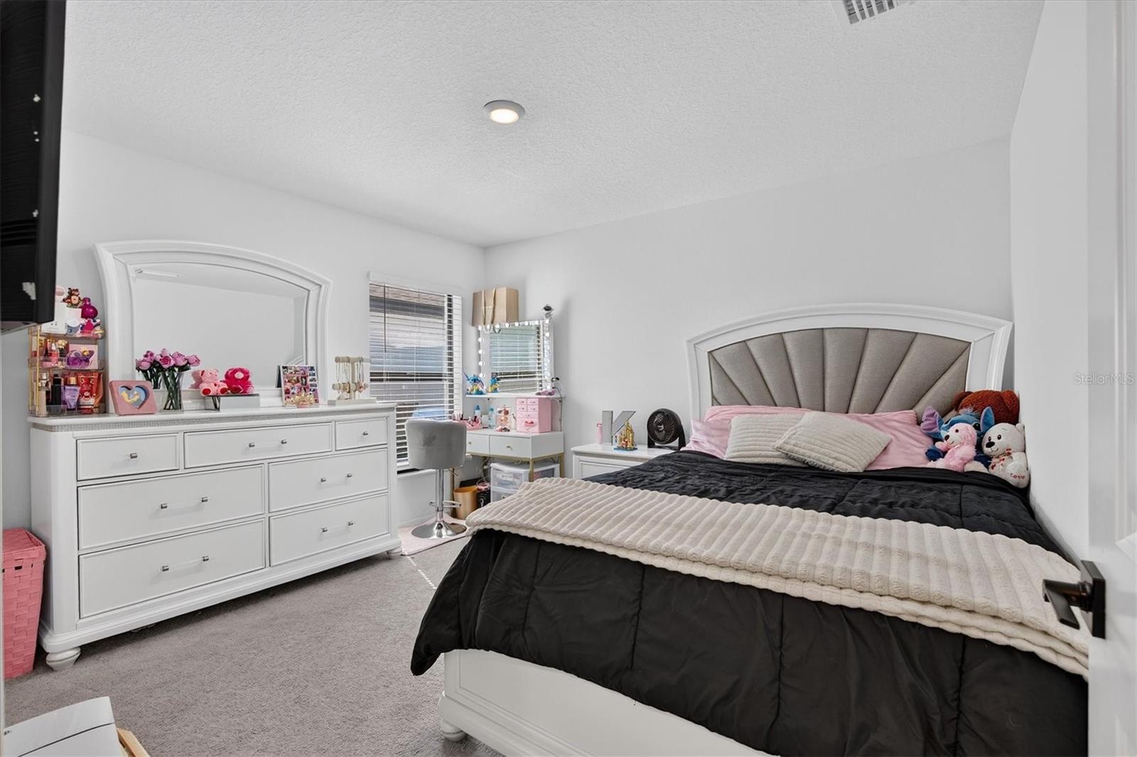 5761 HELMSMAN CT