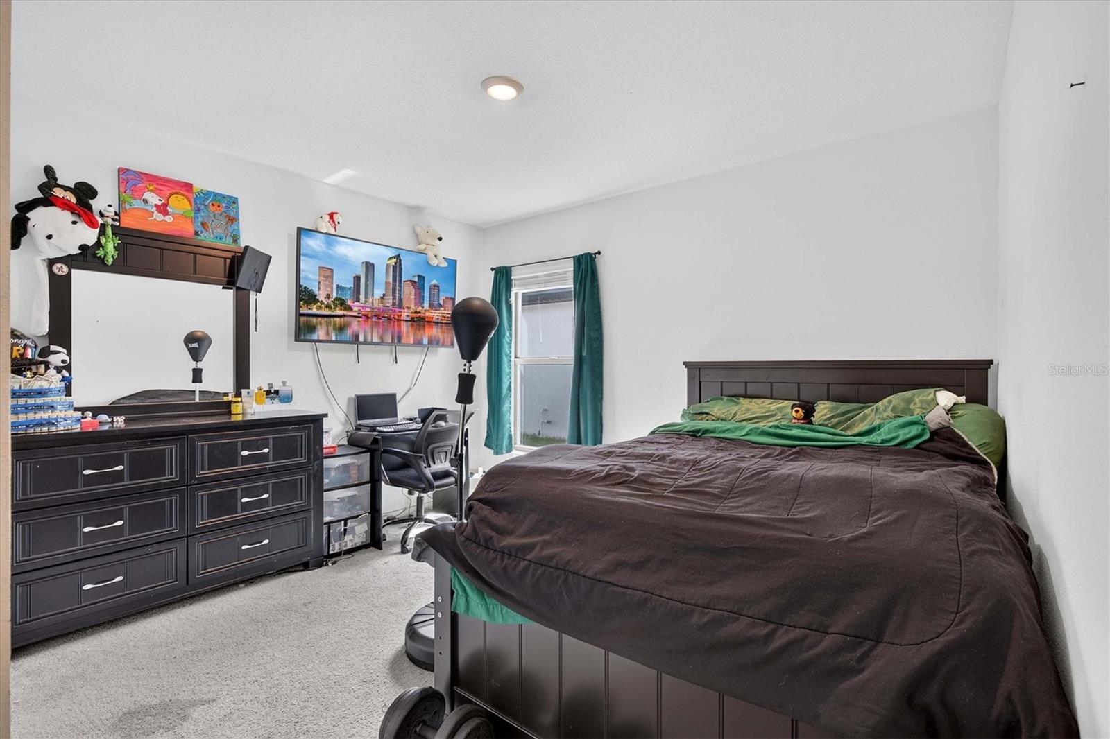 5761 HELMSMAN CT