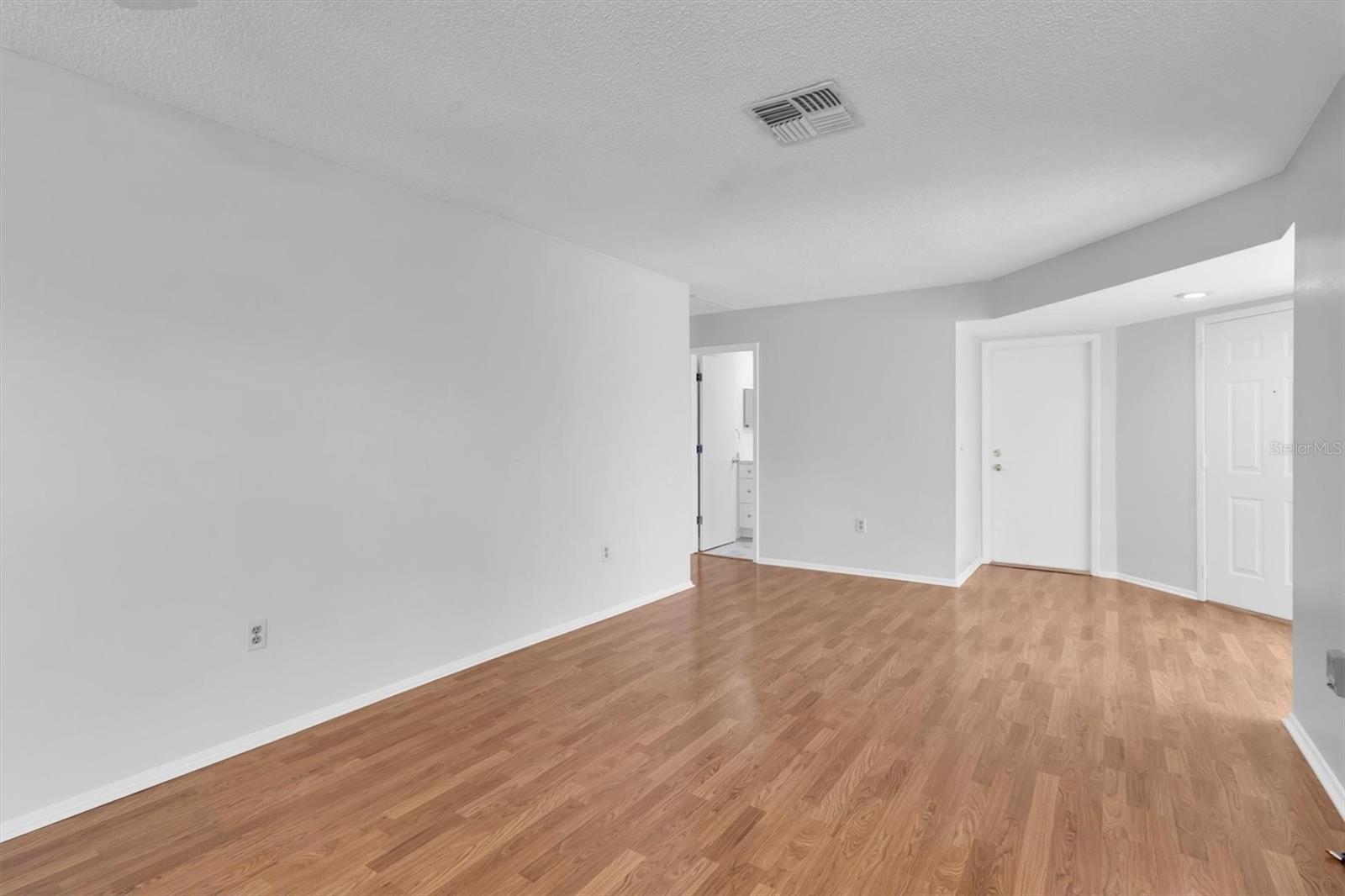 9528 BUNKER HILL CT