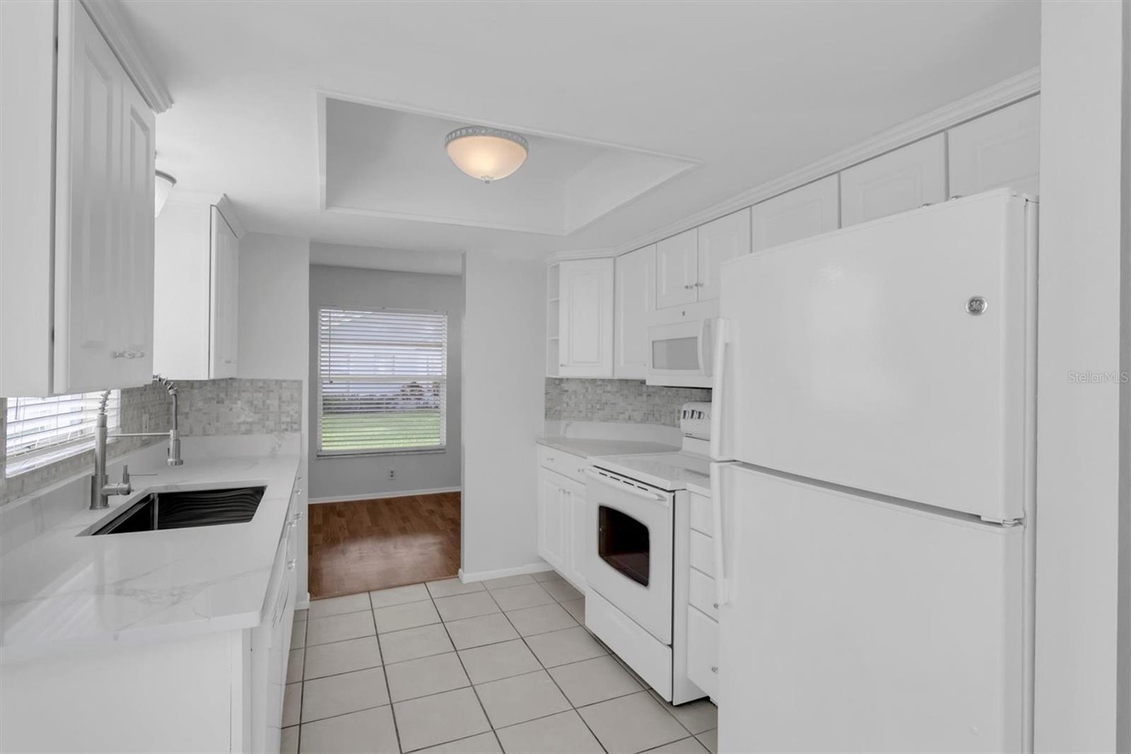 9528 BUNKER HILL CT